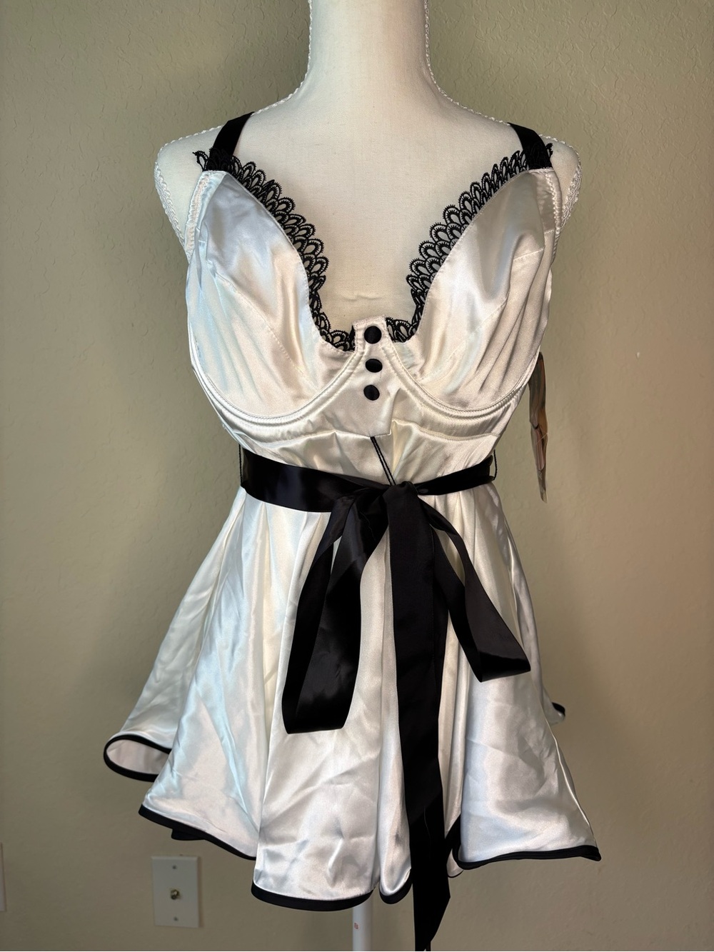 Intimate Attitudes | Women's Vintage Deadstock Satin Lingerie Set Size 3X Ivy